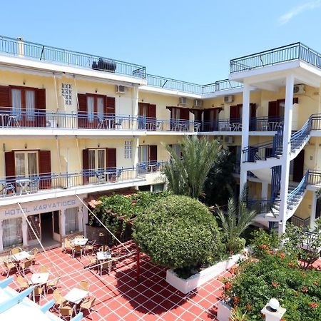 Hotel Karyatides Agia Marina  Exterior foto