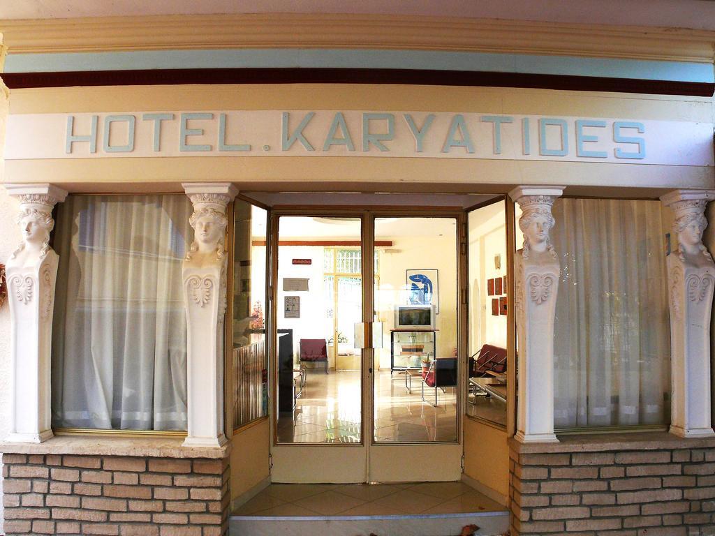 Hotel Karyatides Agia Marina  Exterior foto
